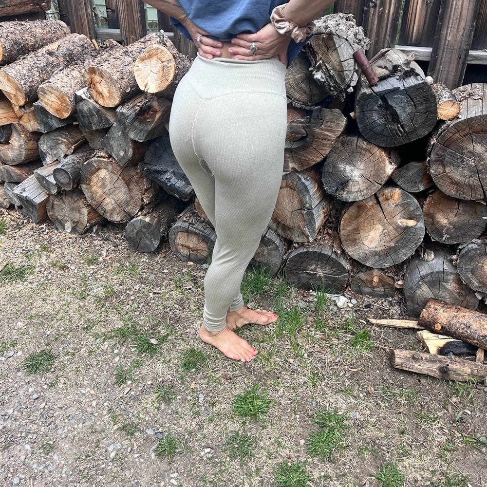 Workout leggings tan